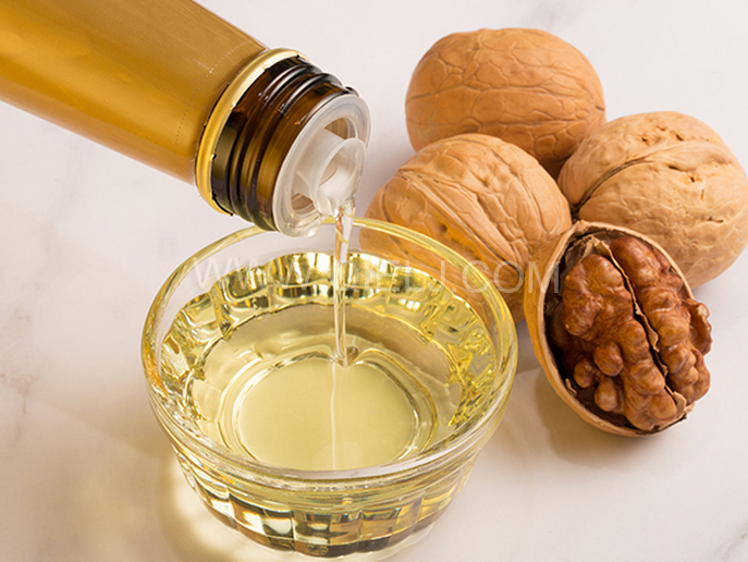 企鵝牌核桃油榨油設(shè)備，生產(chǎn)綠色健康油受大眾喜愛(圖1)